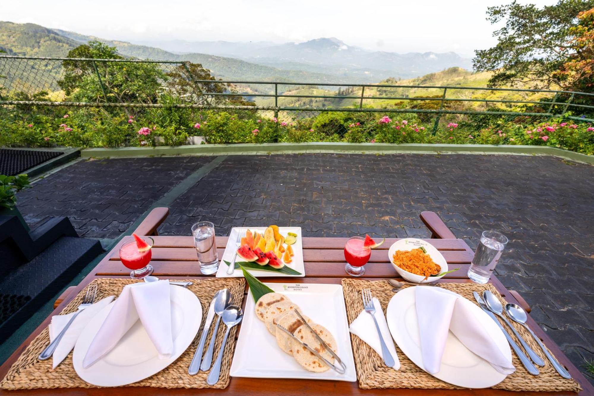 The Riverston Grand Matale Exterior photo