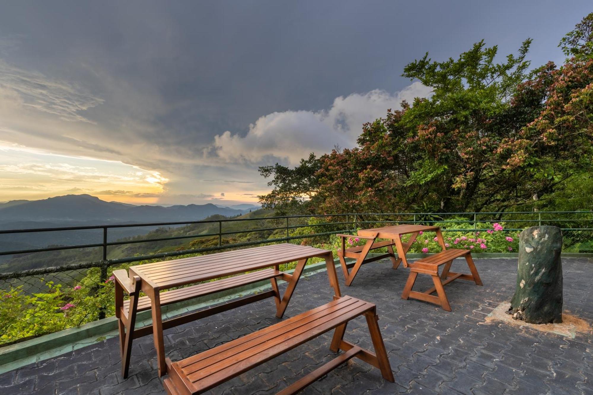 The Riverston Grand Matale Exterior photo