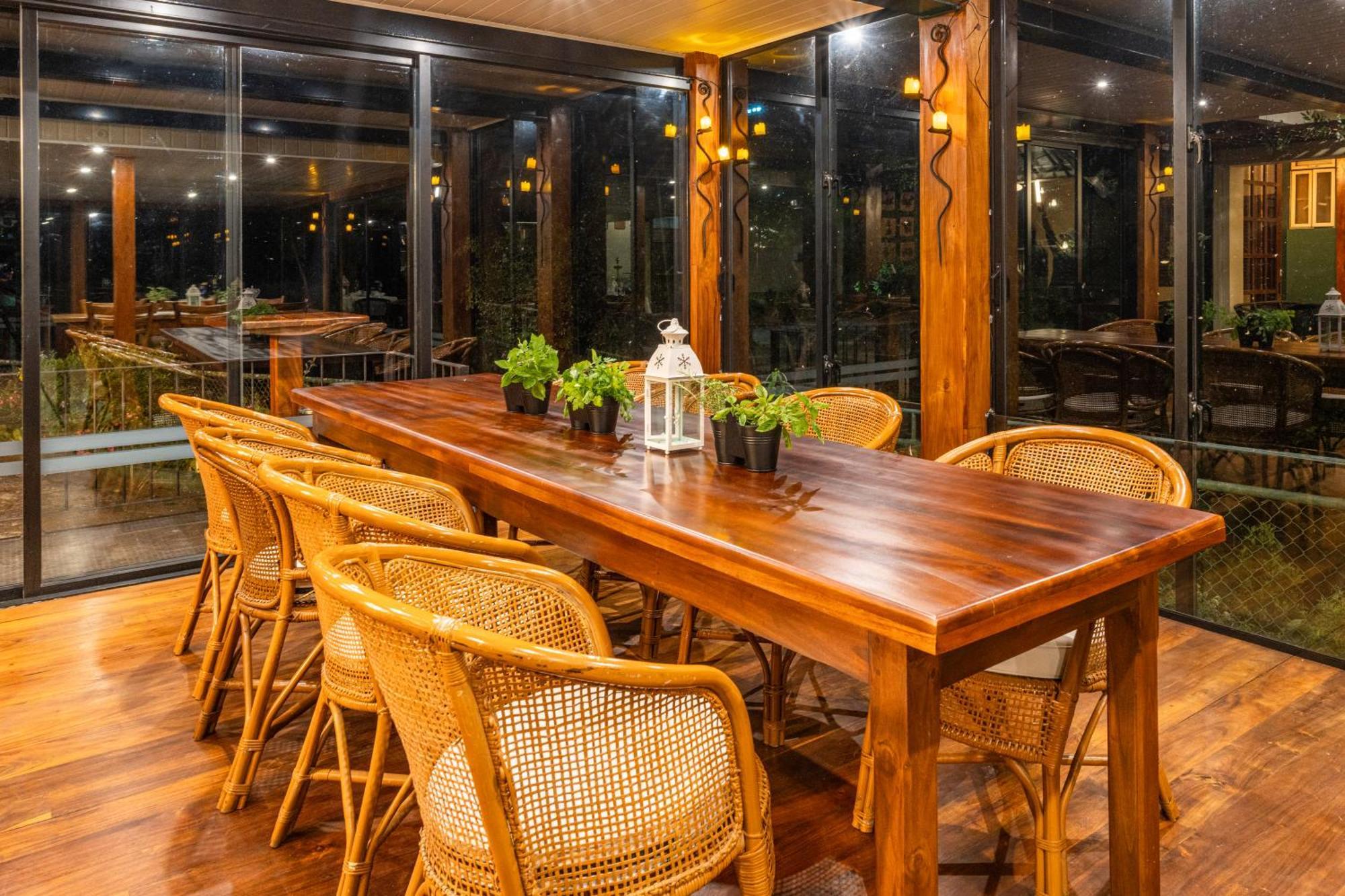 The Riverston Grand Matale Exterior photo